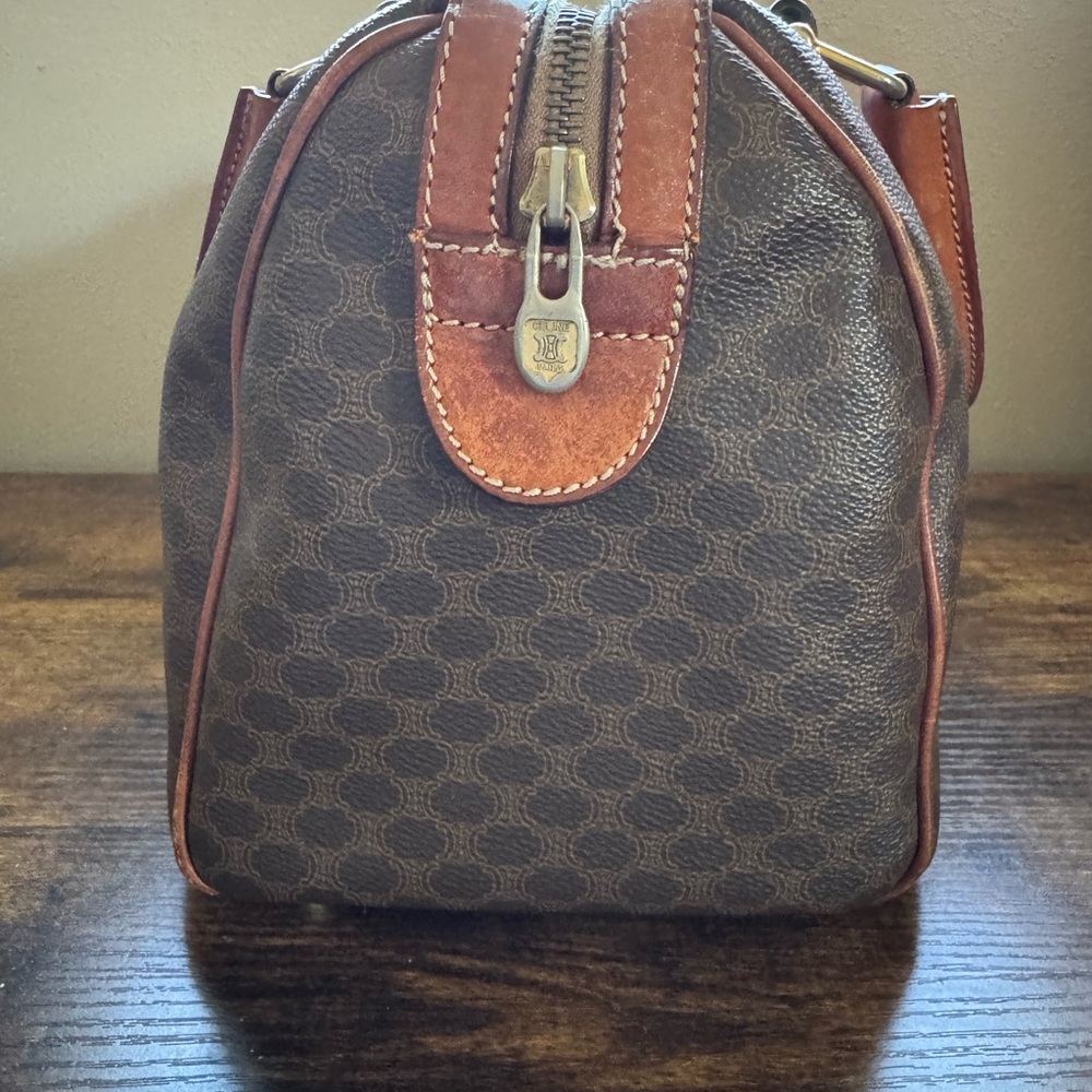 Celine Boston Bag with Structured Design and Leather Accents - Picture 5 of 16
